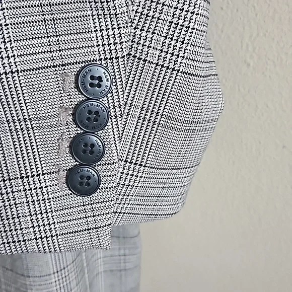 H&M fall/ spring coat. - Picture 5 of 8